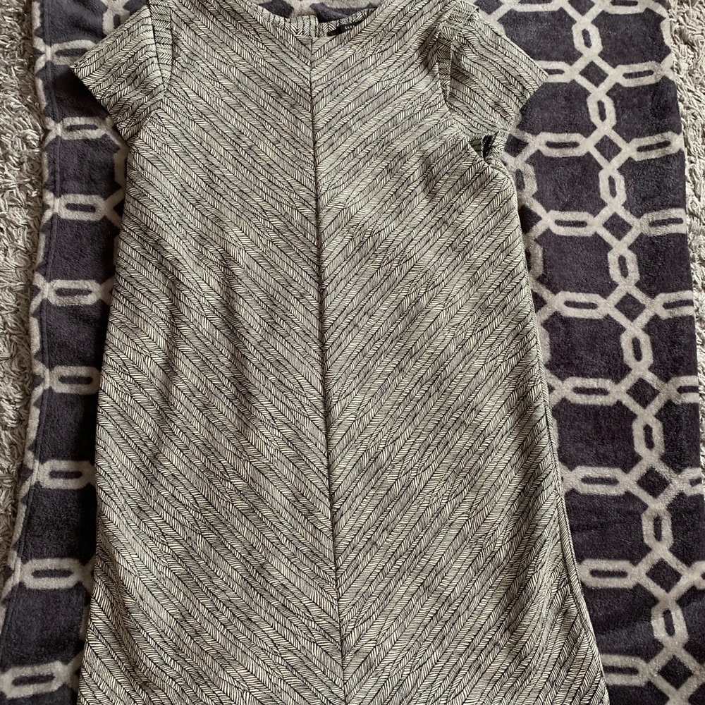 Zara basic dress, beautiful for summer length 32